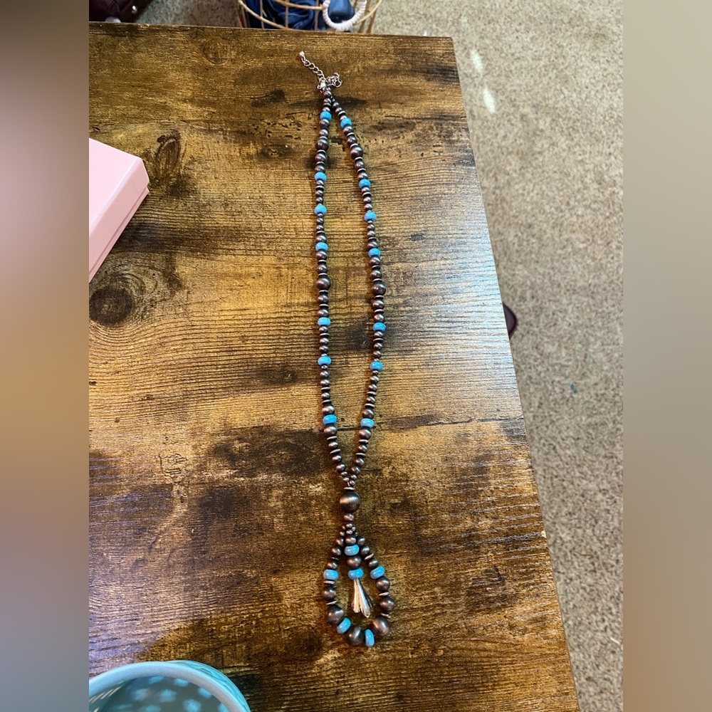 Elegant Brown and Blue Beaded Necklace🩶